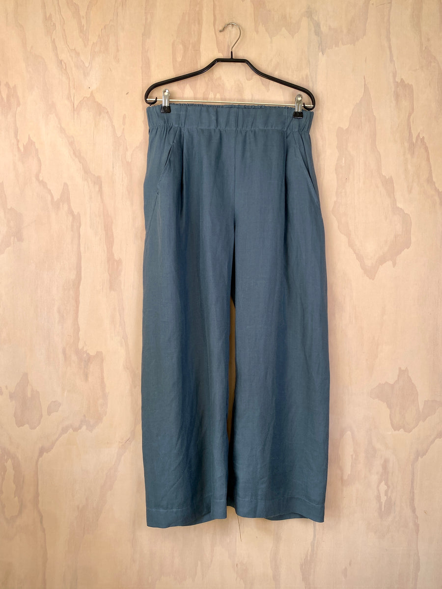 Juna Origami Trousers | Blue Smoke