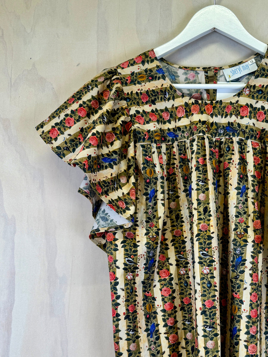 Sheryl May Frill Top | Floral Vine