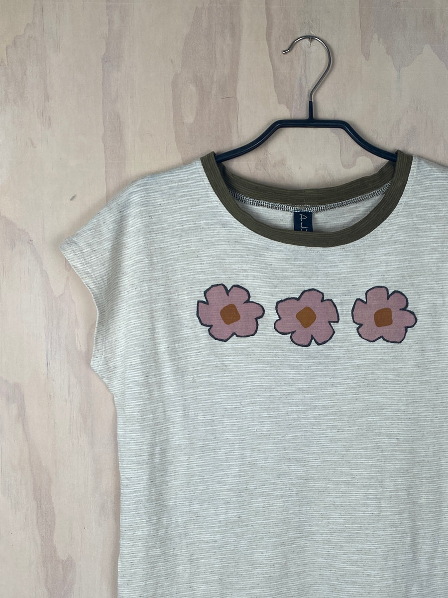 Pluto Alice T - Natural Stripe/Pink Flowers