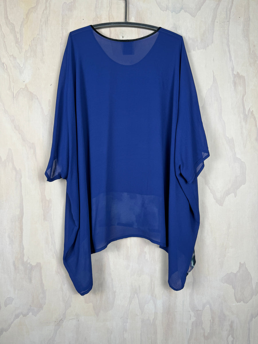 Juna Banded T | Blue Fleur