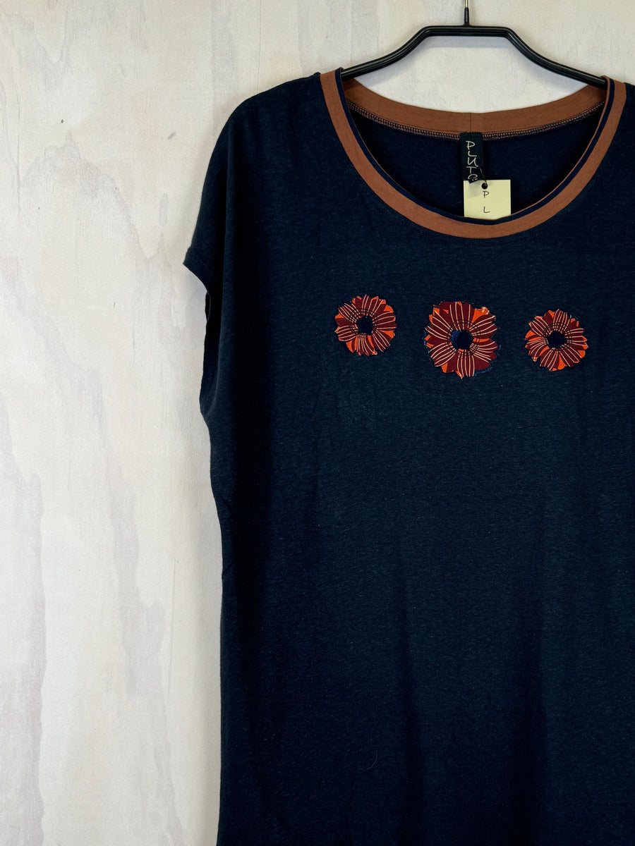 Pluto Alice T | Navy Bamboo 3 Flowers