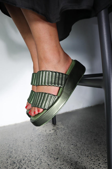 Minx - Breeze Metallic Khaki Slide