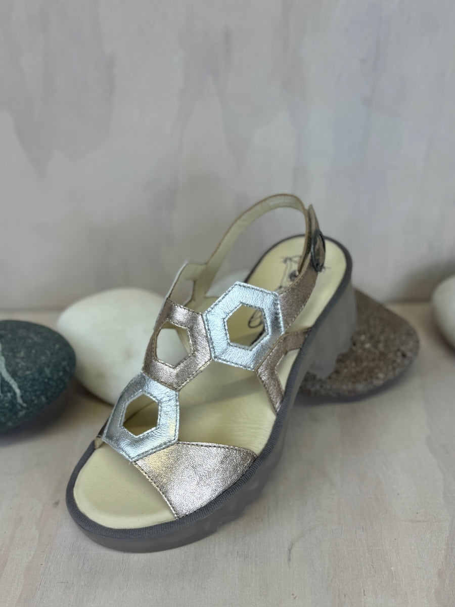 Fly London | Tewa Silver/Sahara