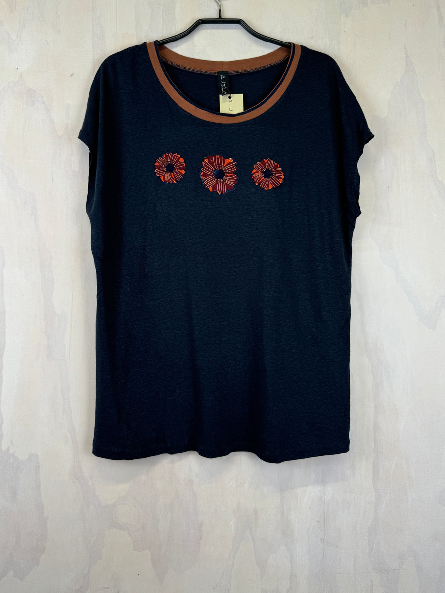 Pluto Alice T | Navy Bamboo 3 Flowers