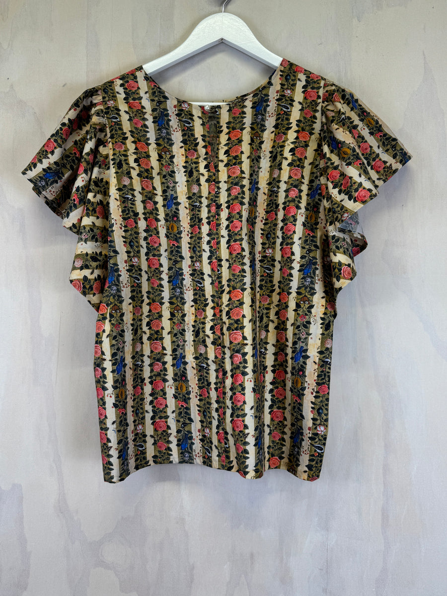 Sheryl May Frill Top | Floral Vine