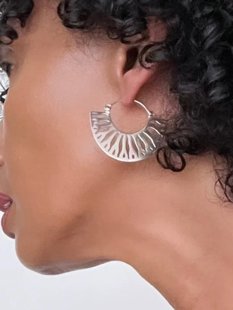 Aggrey Jewellery |  Nelumba Earrings Silver