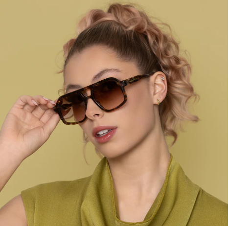 Happy to sit on your face Sunglasses | Candy Dust Blonde