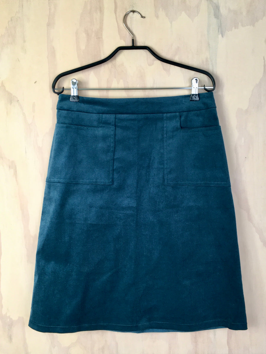 Vesta Corduroy Skirt - Jade Lucky Last size sm