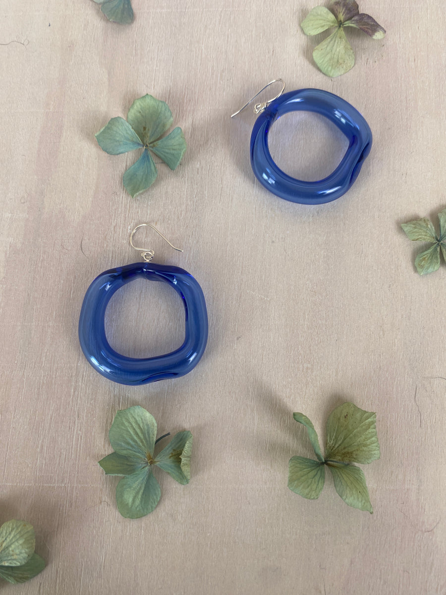 Hollow Loop Glass Earrings | Blue