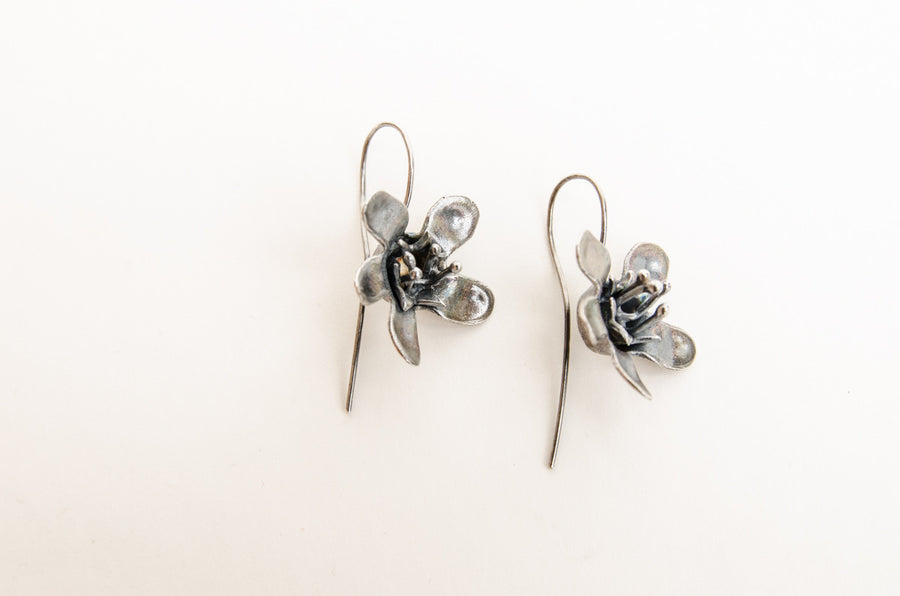 Manuka Blossom Earrings