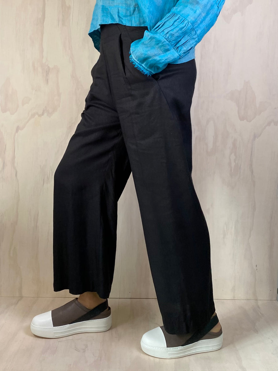Juna Origami Trousers | Noir