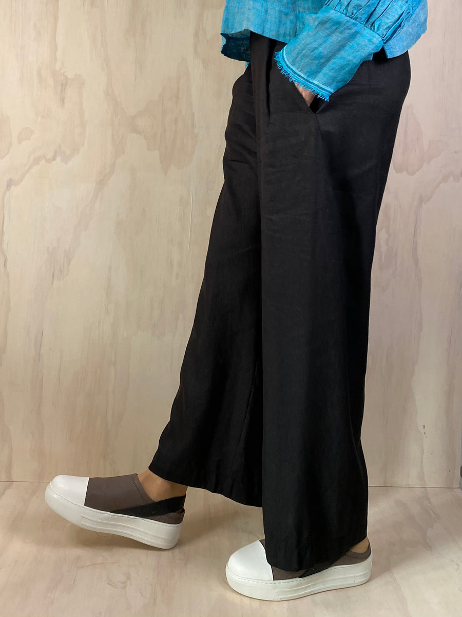 Juna Origami Trousers | Noir